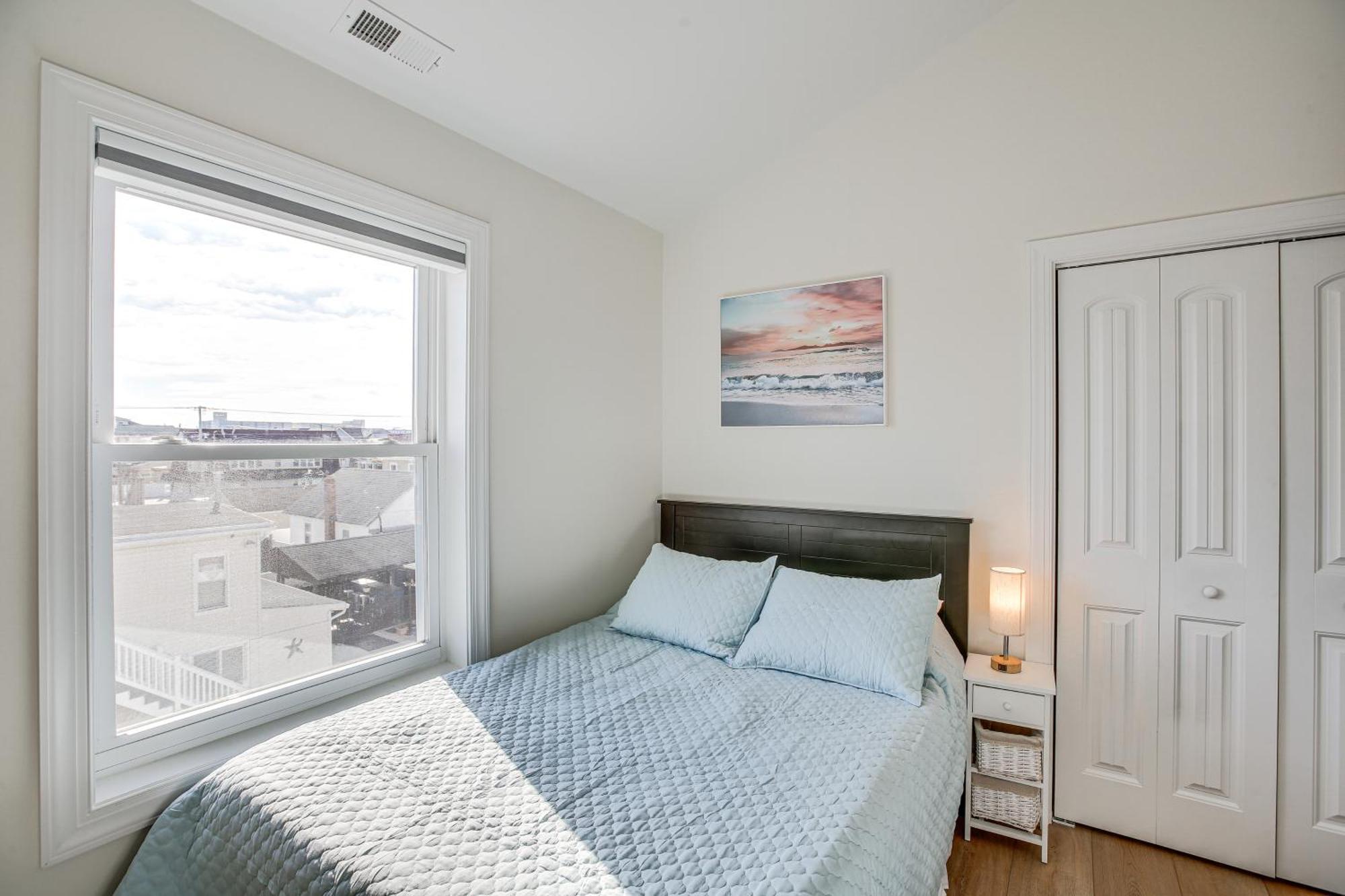 Spacious Wildwood Condo Walk To Beach! Eksteriør bilde