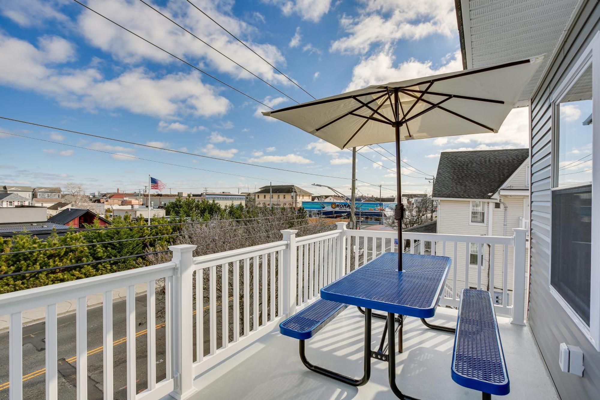 Spacious Wildwood Condo Walk To Beach! Eksteriør bilde